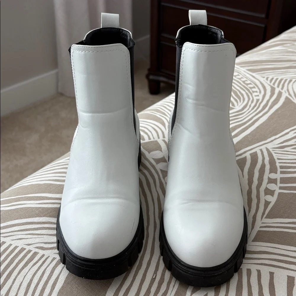 WILD DIVA white boots - Picture 2 of 9
